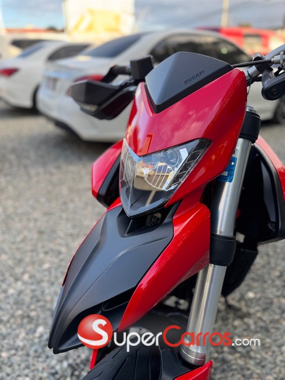 2016 Ducati Hypermotard — foto 4 / 12