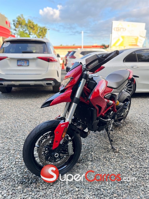 2016 Ducati Hypermotard — foto 6 / 12