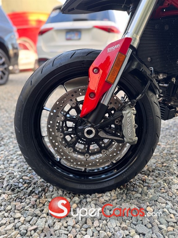 2016 Ducati Hypermotard — foto 8 / 12