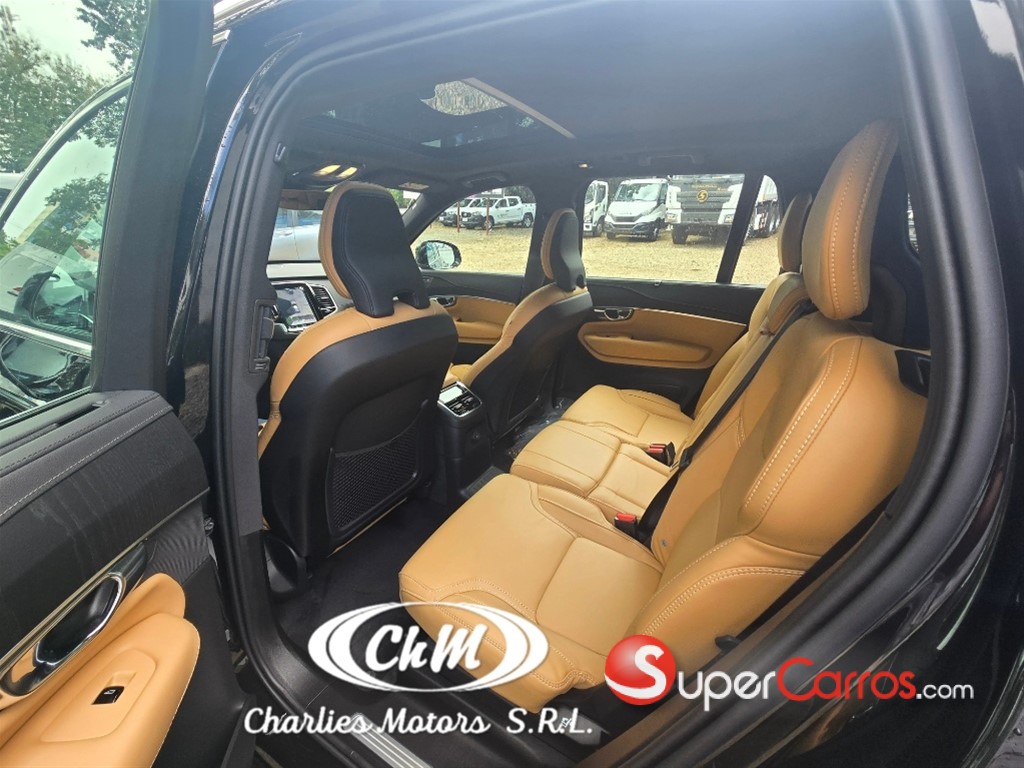 2025 Volvo XC90 Ultimate T8 — foto 8 / 12