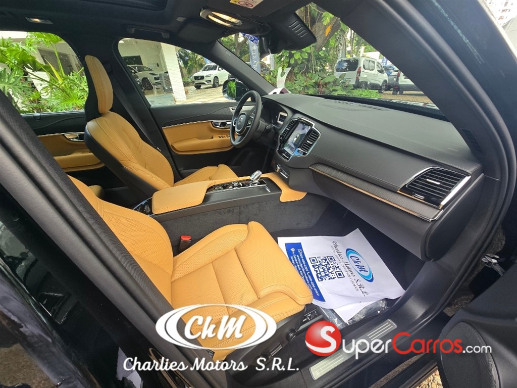 2025 Volvo XC90 Ultimate T8 — foto 12 / 12