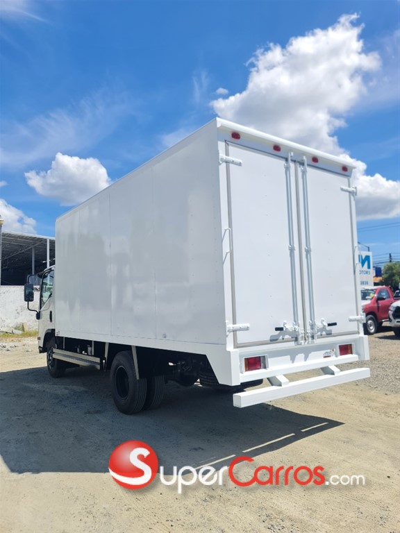 2025 Isuzu NPR 14 pies — foto 3 / 7