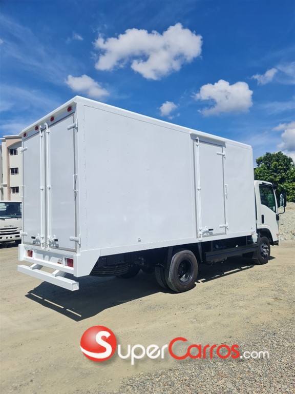 2025 Isuzu NPR 14 pies — foto 4 / 7