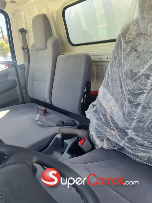 2025 Isuzu NPR 14 pies — foto 7 / 7