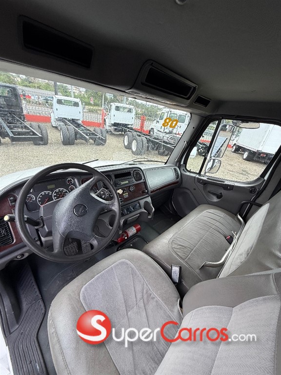 2008 Freightliner M2-106 — foto 5 / 6