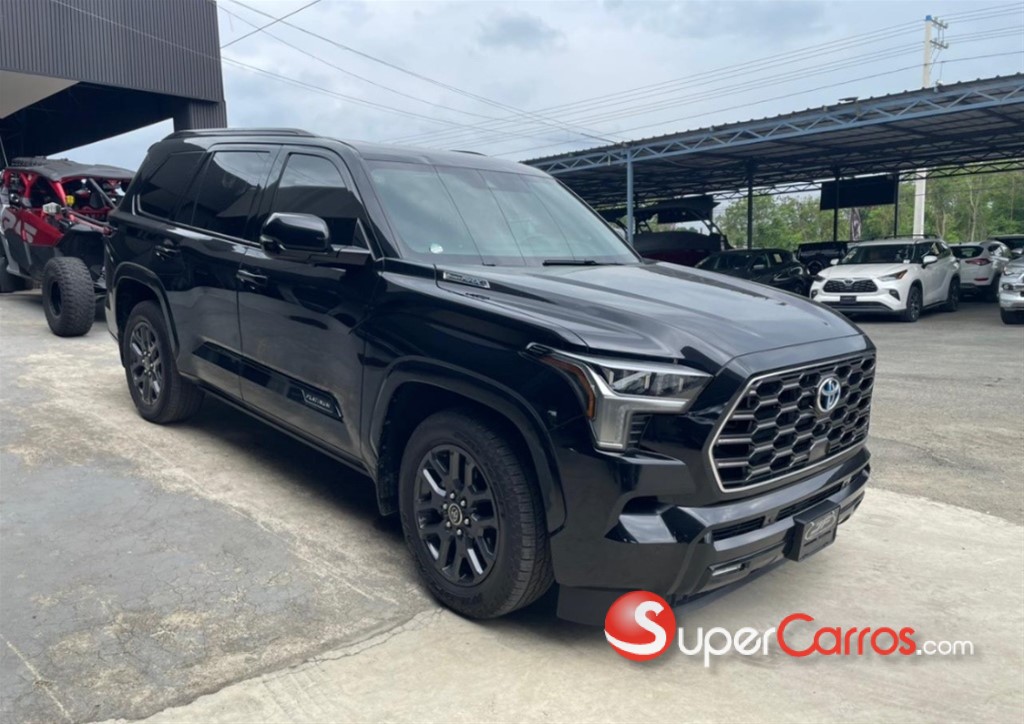 2023 Toyota Sequoia Platinium