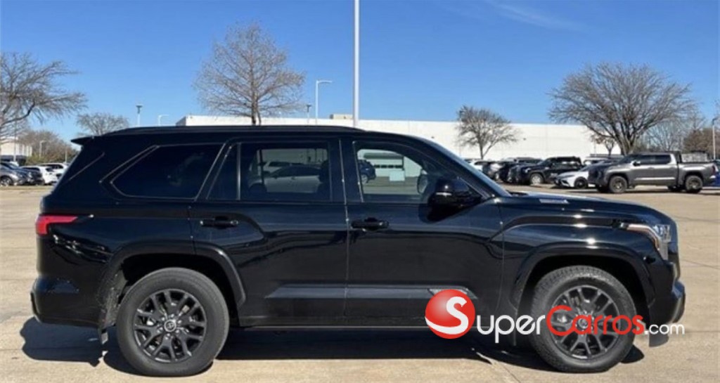 2023 Toyota Sequoia Platinium — foto 3 / 10