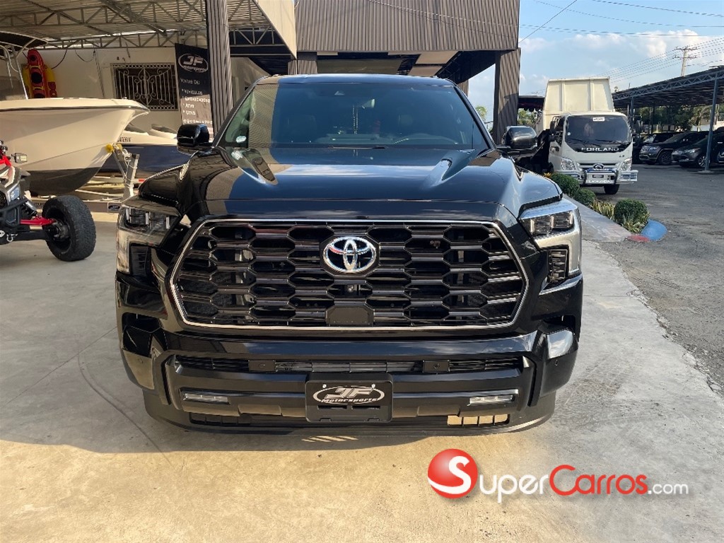 2023 Toyota Sequoia Platinium — foto 8 / 10