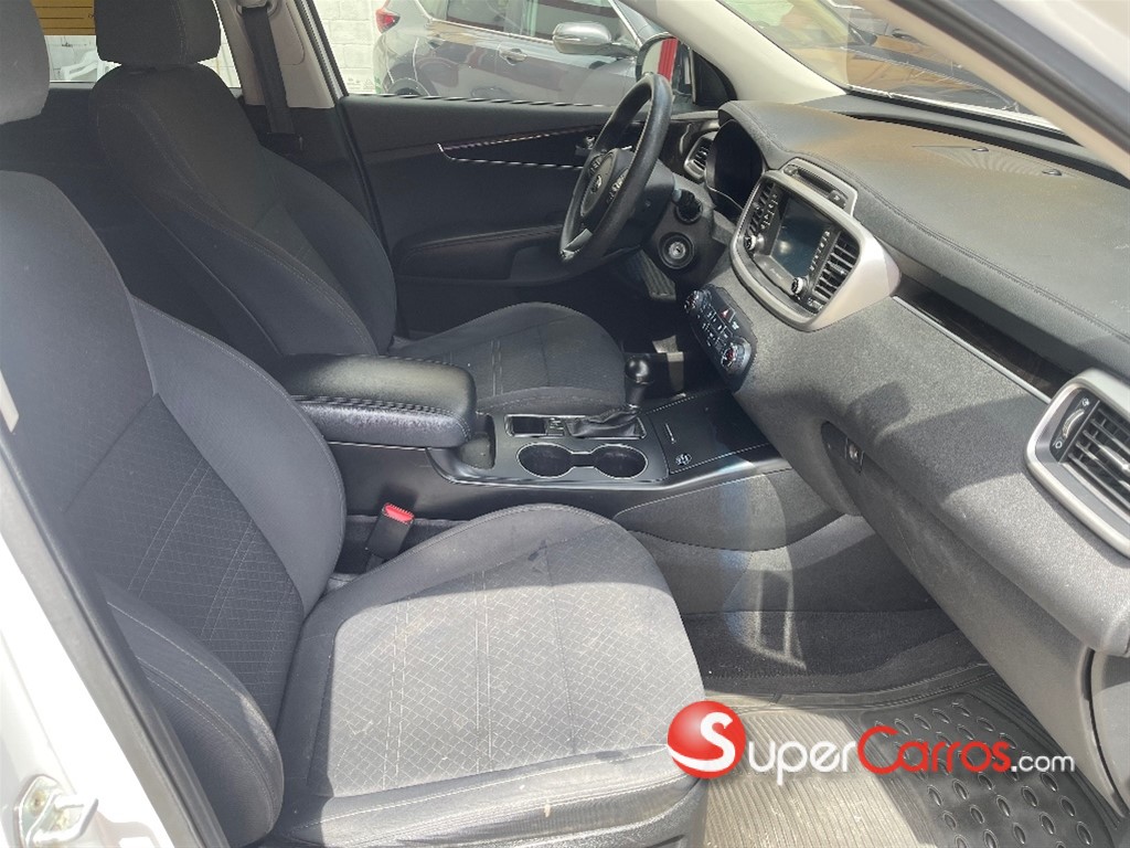 2018 Kia Sorento LX — foto 7 / 10