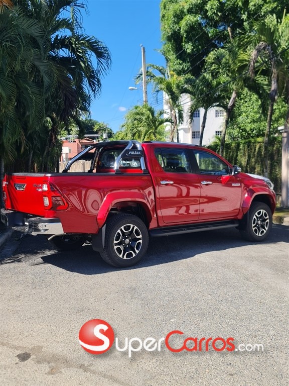 2025 Toyota Hilux SRX — foto 4 / 8