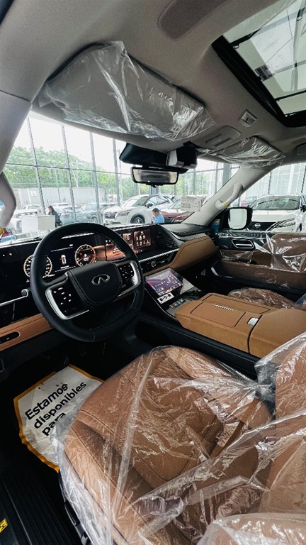 2026 Infiniti QX-80 — foto 10 / 12