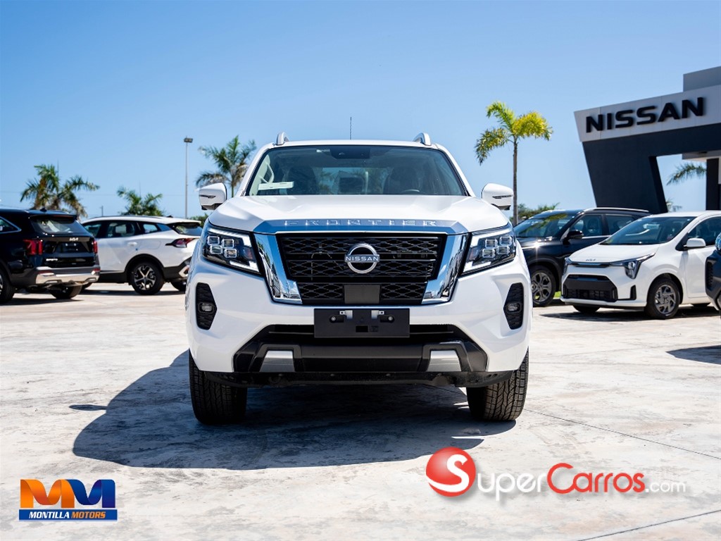 2025 Nissan Frontier LE — foto 3 / 8