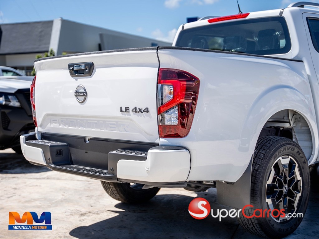 2025 Nissan Frontier LE — foto 5 / 8