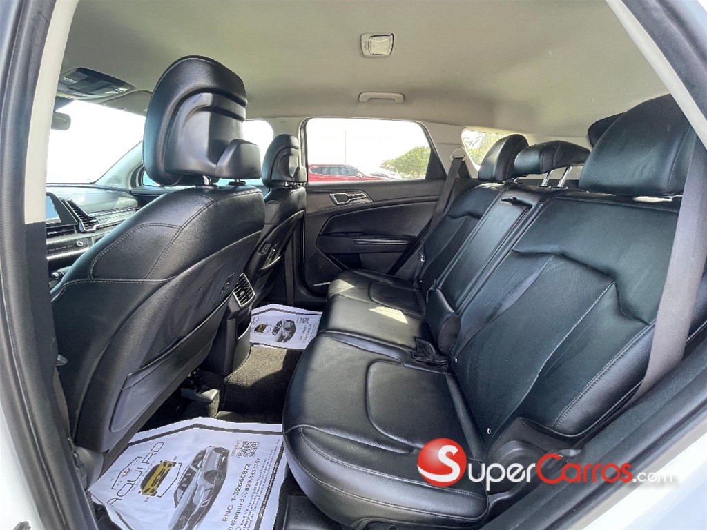 2023 Kia Sportage EX — foto 7 / 10