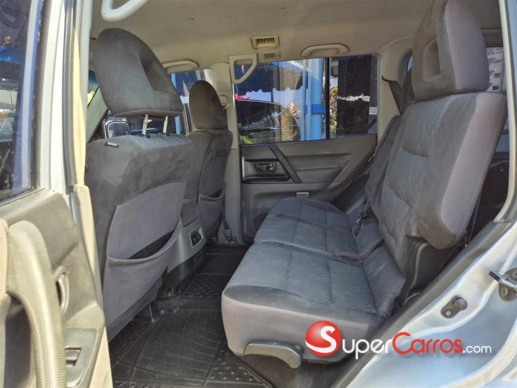 2007 Mitsubishi Motors Montero DI-D — foto 7 / 9