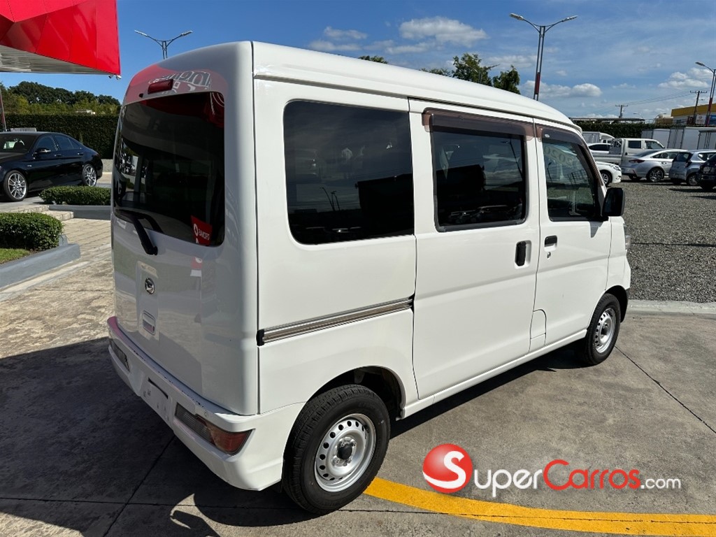 2020 Daihatsu Hijet — foto 4 / 10