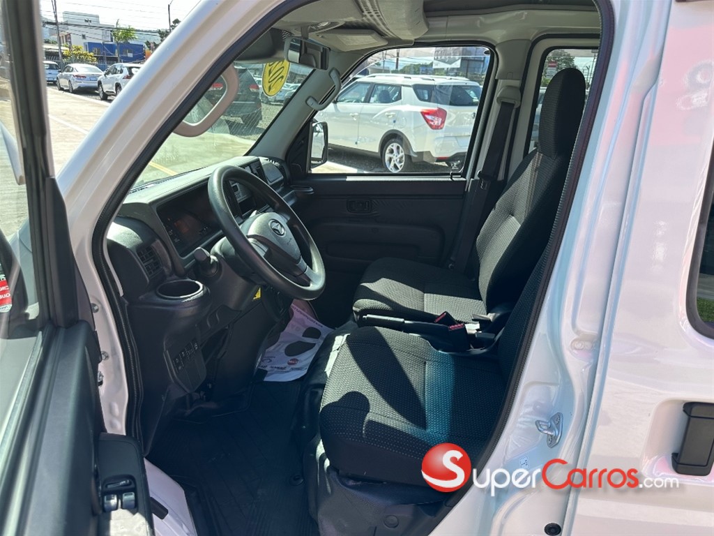 2020 Daihatsu Hijet — foto 5 / 10