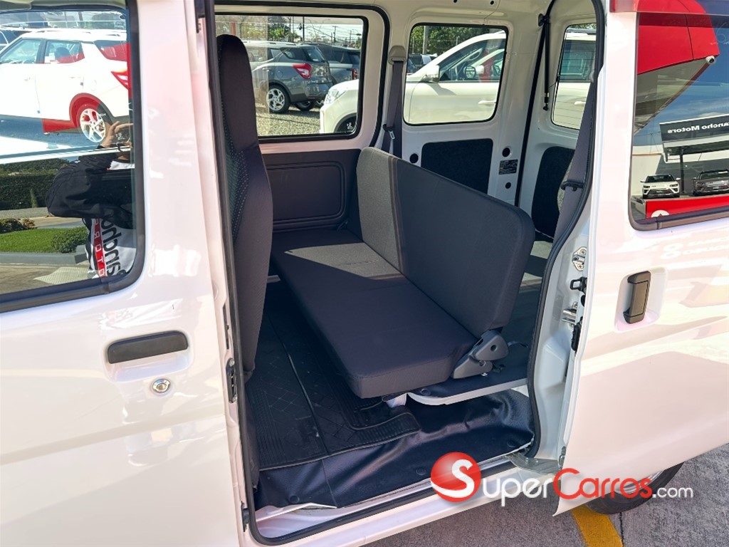 2020 Daihatsu Hijet — foto 6 / 10