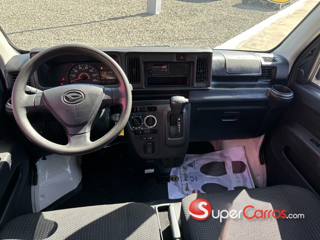 2020 Daihatsu Hijet — foto 10 / 10