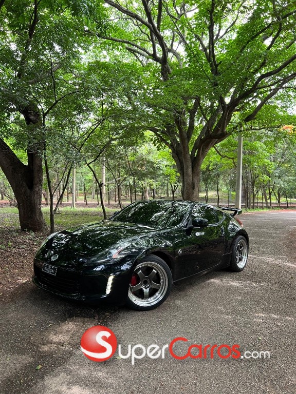 2014 Nissan 370-Z — foto 3 / 5