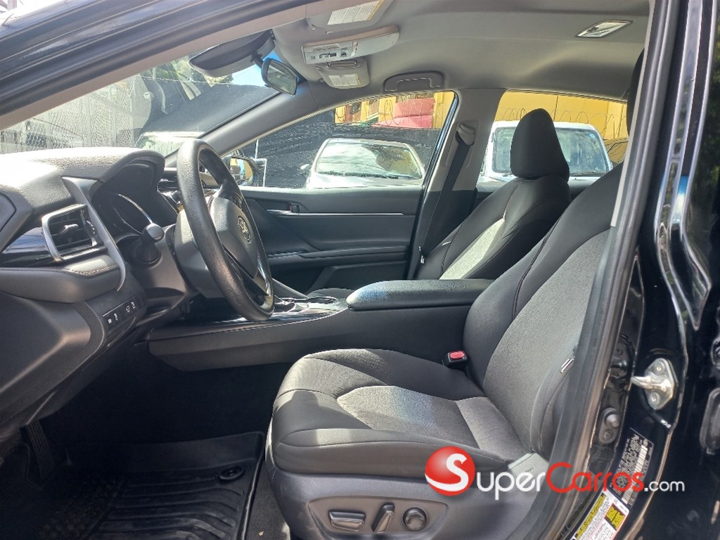 2019 Toyota Camry LE — foto 6 / 7