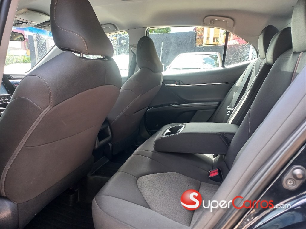 2019 Toyota Camry LE — foto 7 / 7