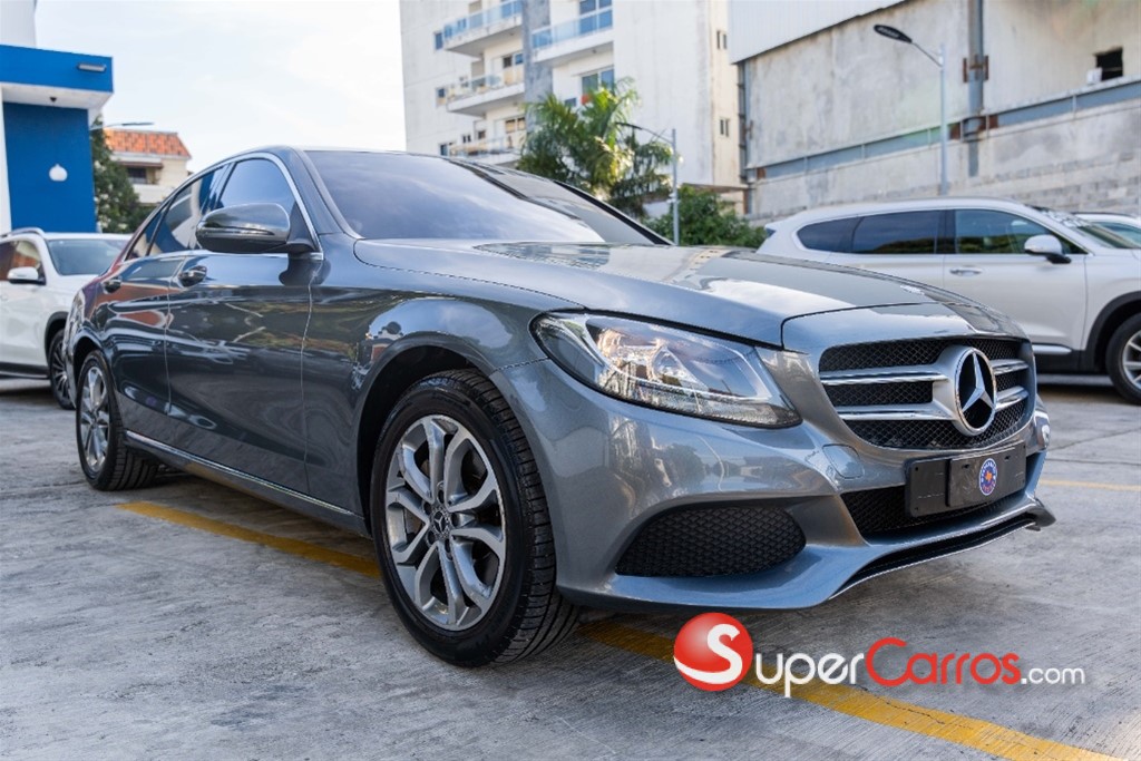 2017 Mercedes-Benz Clase C 250 — foto 5 / 11