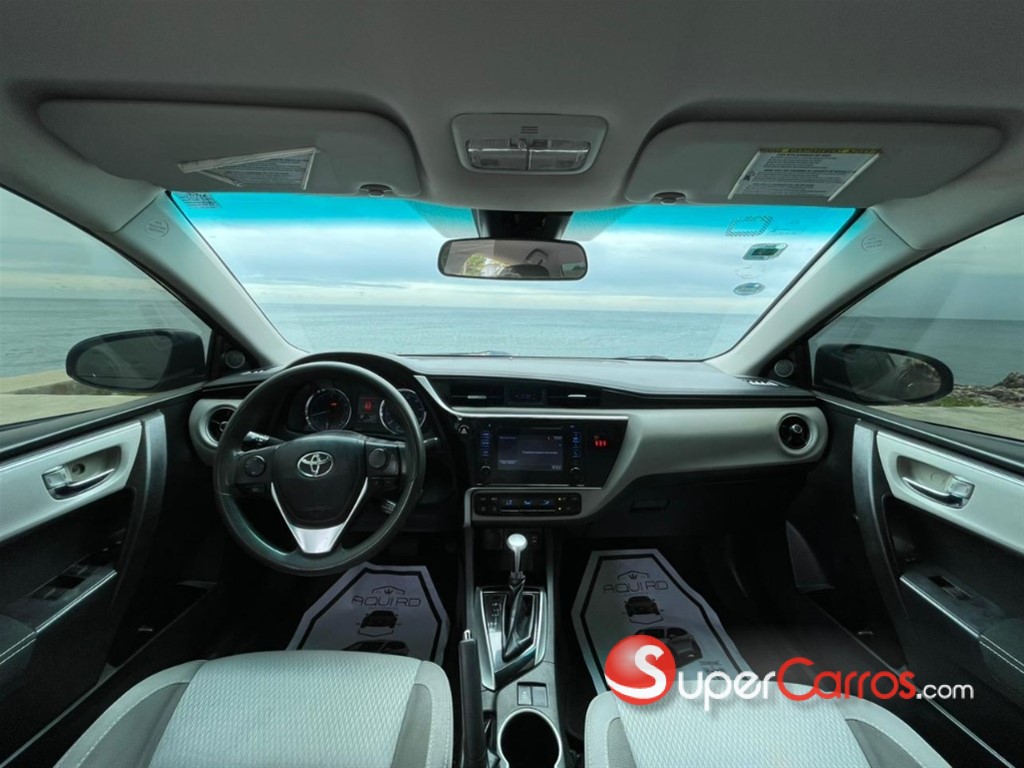 2018 Toyota Corolla LE — foto 8 / 8