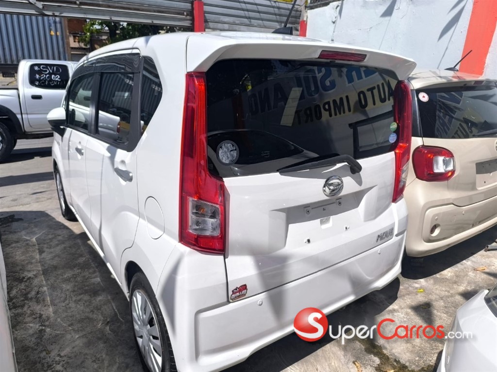 2018 Daihatsu Move — foto 4 / 9