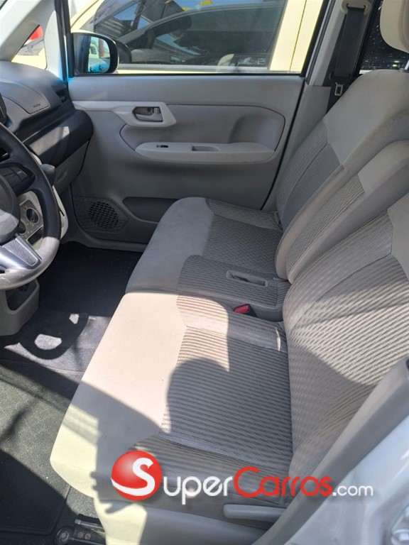 2018 Daihatsu Move — foto 8 / 9