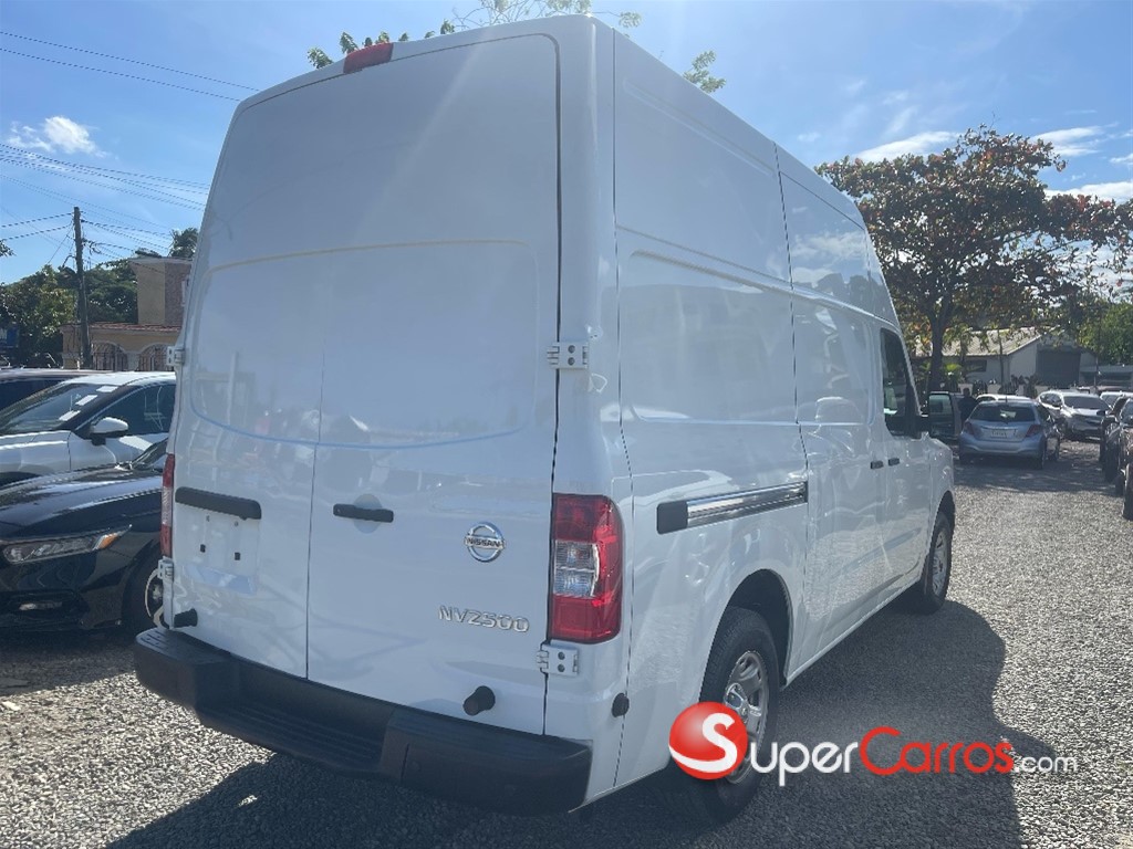 2021 Nissan NV 2500 — foto 5 / 11