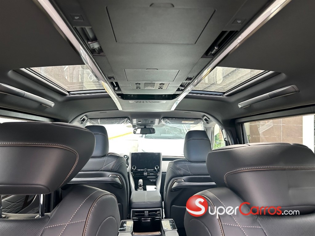 2025 Toyota Alphard Limited Hybrid — foto 8 / 9