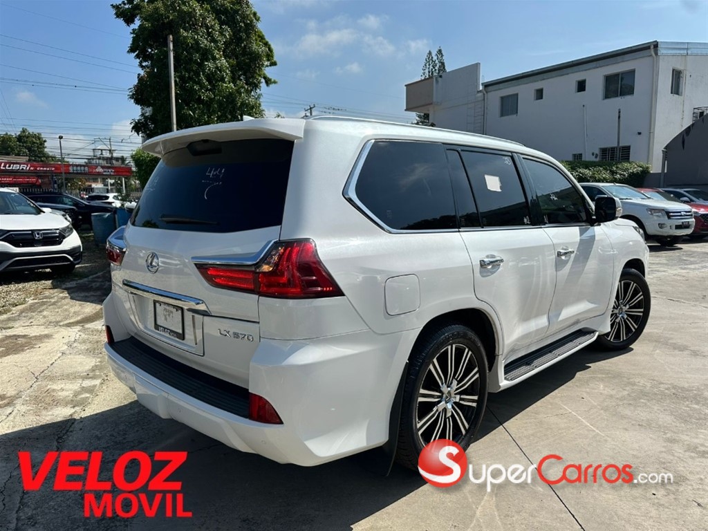 2019 Lexus LX 570 — foto 3 / 8