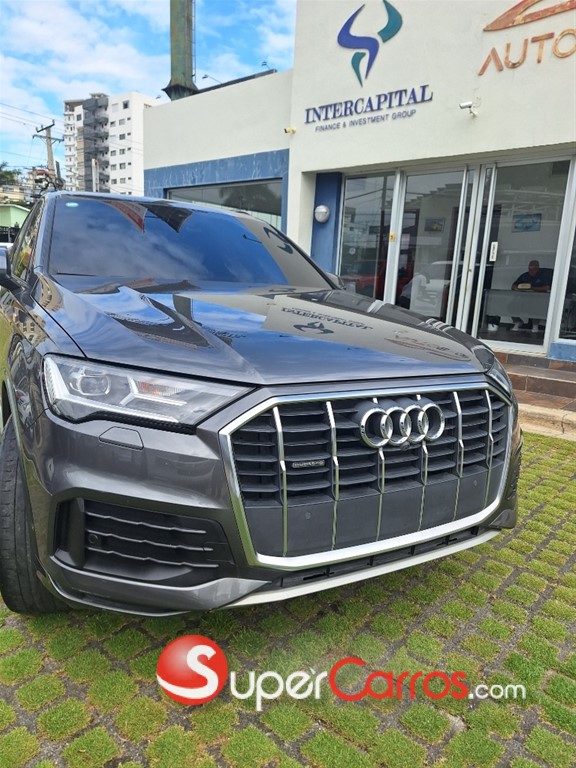 2022 Audi Q7 45 TFSI Quattro Design Plus