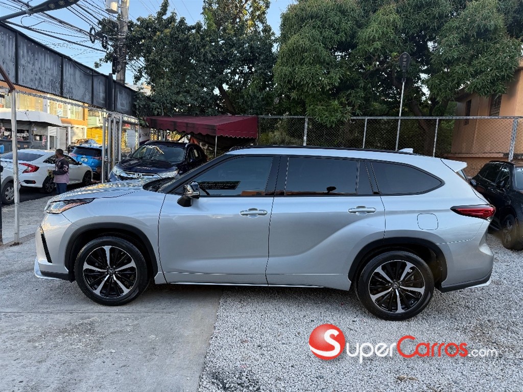2021 Toyota Highlander XSE — foto 5 / 12