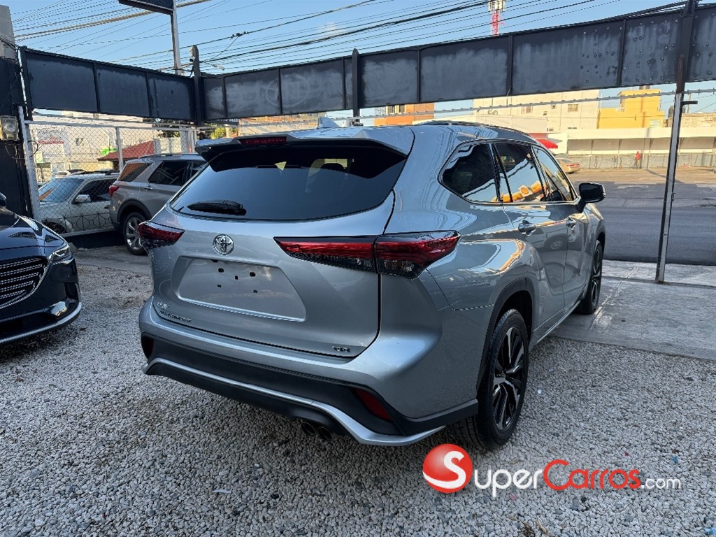 2021 Toyota Highlander XSE — foto 6 / 12