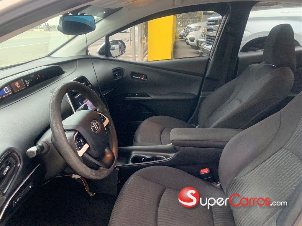 2016 Toyota Prius Hybrid — foto 3 / 9