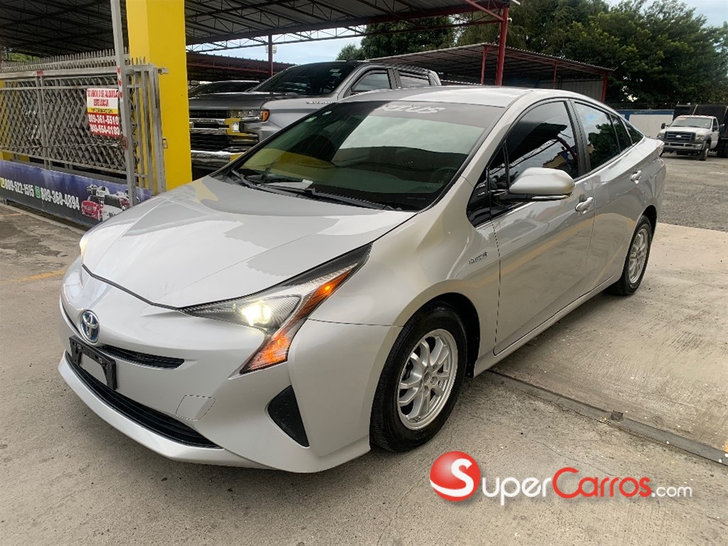 2016 Toyota Prius Hybrid — foto 8 / 9