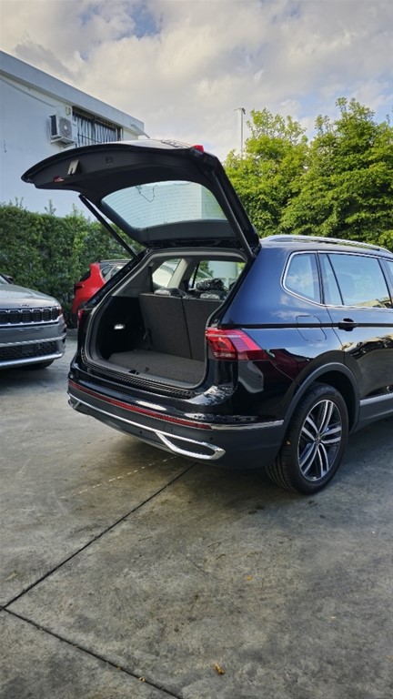2023 Volkswagen Tiguan All Space Elegance — foto 8 / 12