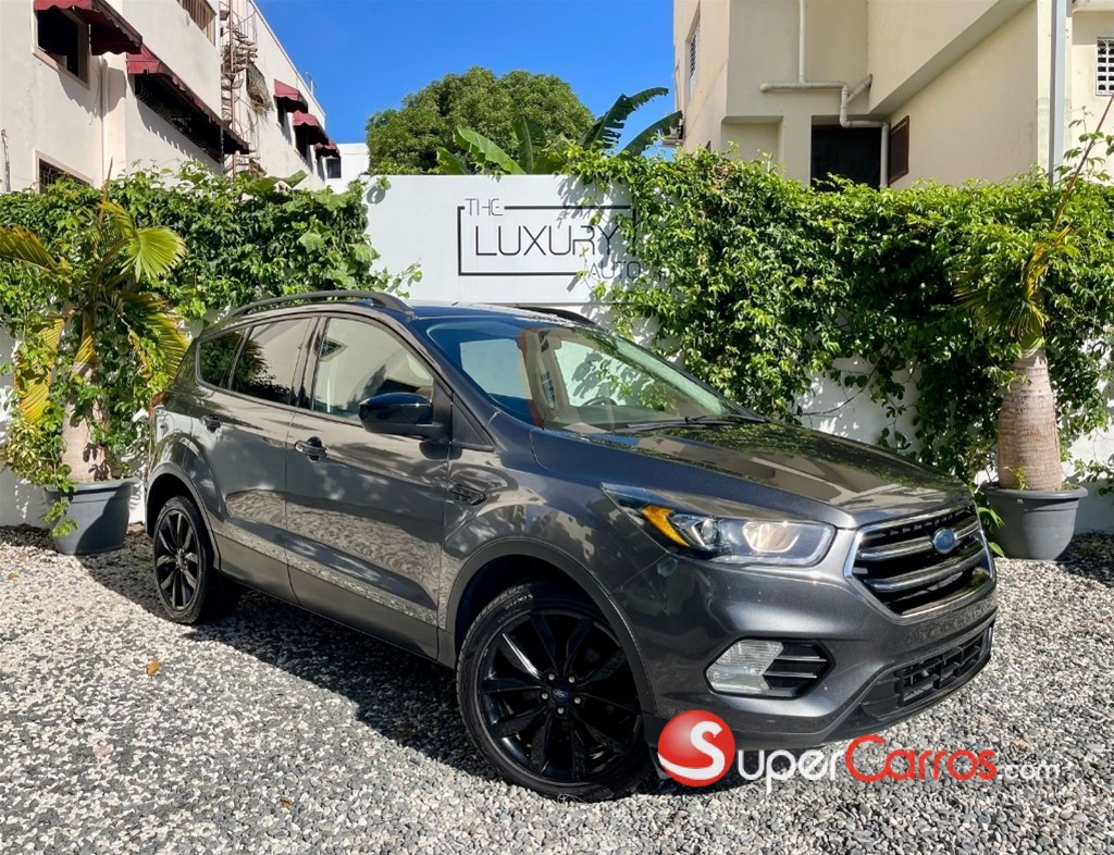 2019 Ford Escape SEL Ecoboost — foto 2 / 10
