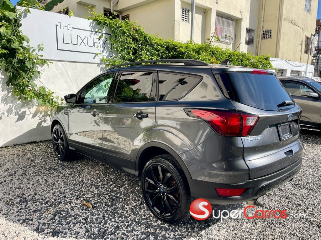 2019 Ford Escape SEL Ecoboost — foto 3 / 10