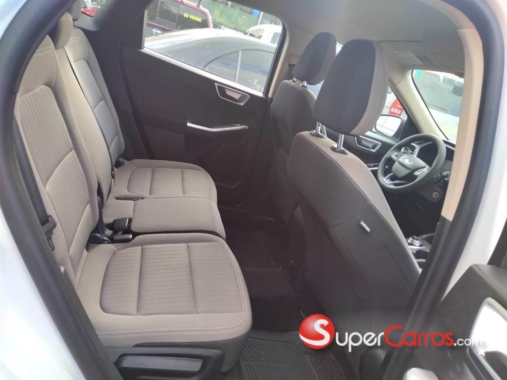 2020 Ford Escape — foto 9 / 11