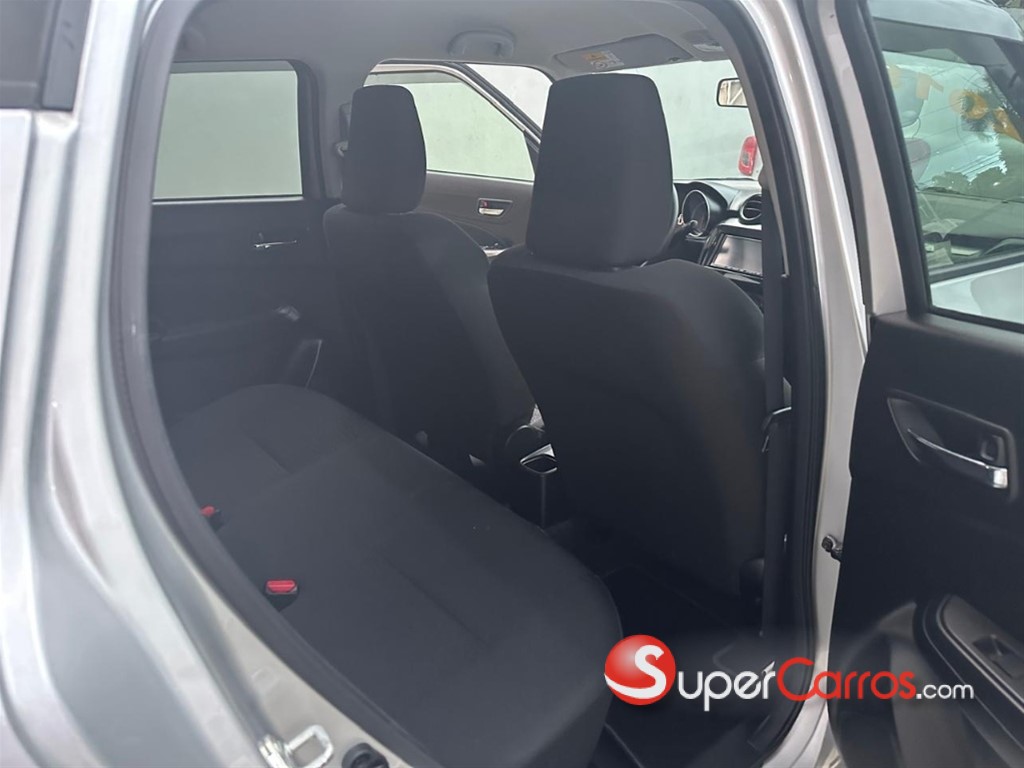 2018 Suzuki Swift — foto 6 / 8