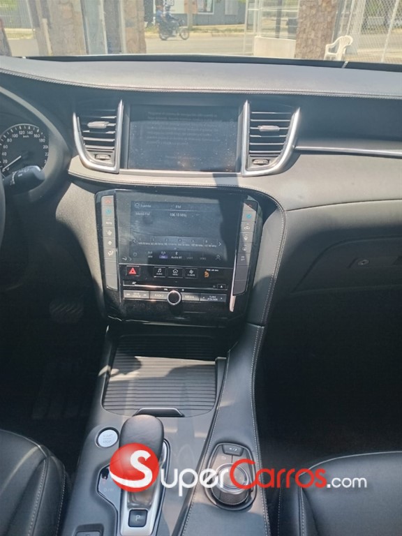 2021 Infiniti QX-50 Luxe — foto 2 / 12