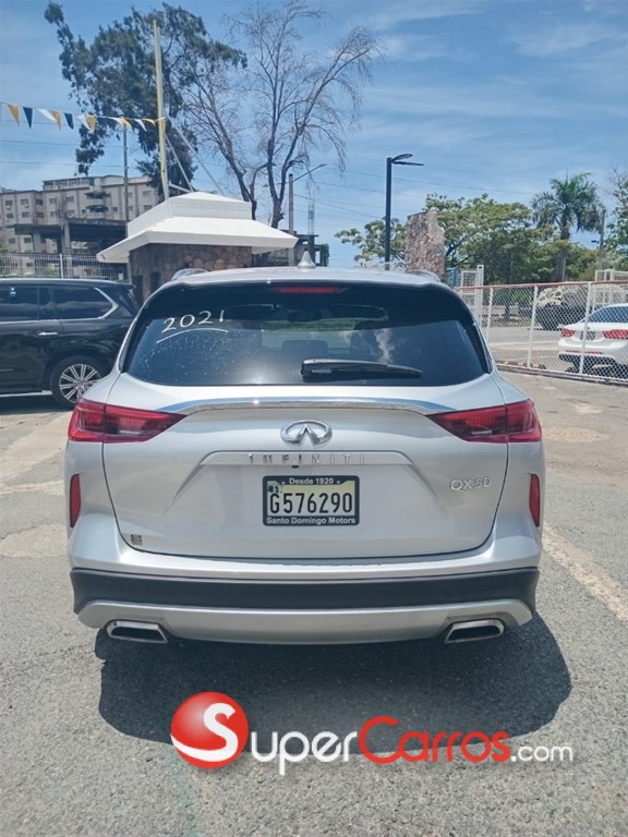2021 Infiniti QX-50 Luxe — foto 7 / 12