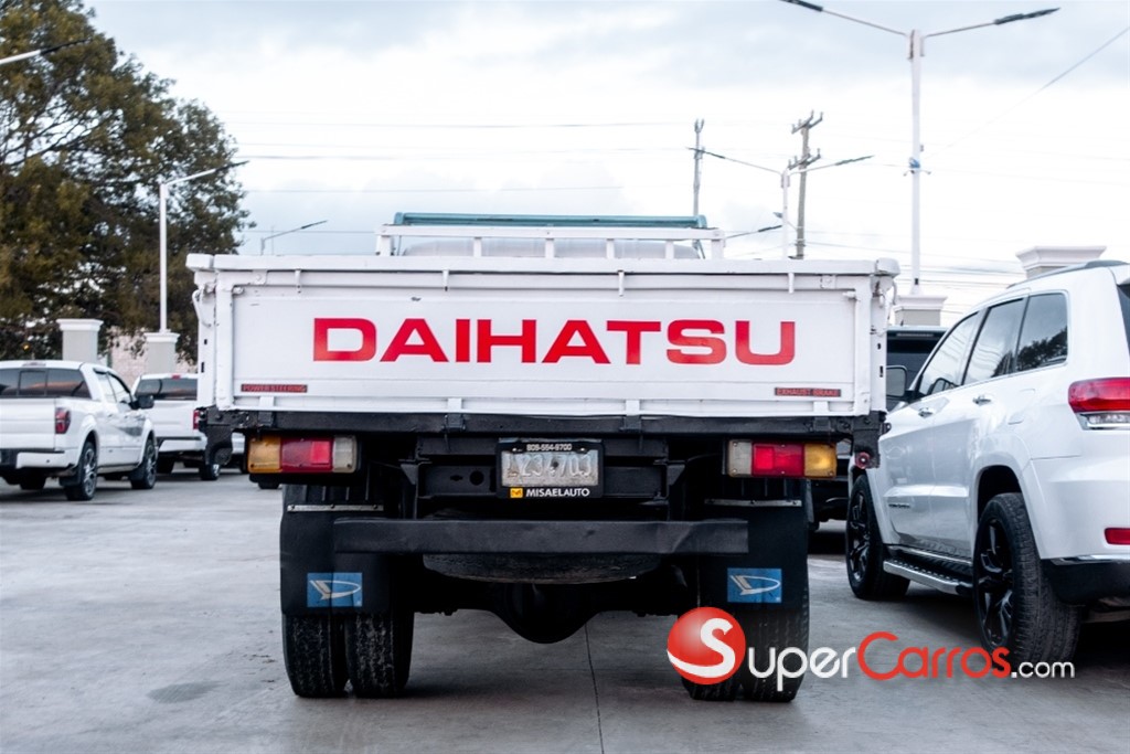 2007 Daihatsu Delta Cama larga — foto 10 / 10