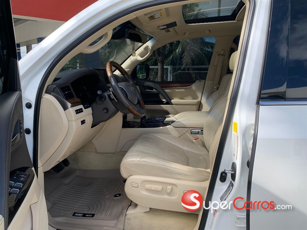 2017 Lexus LX 570 — foto 5 / 12