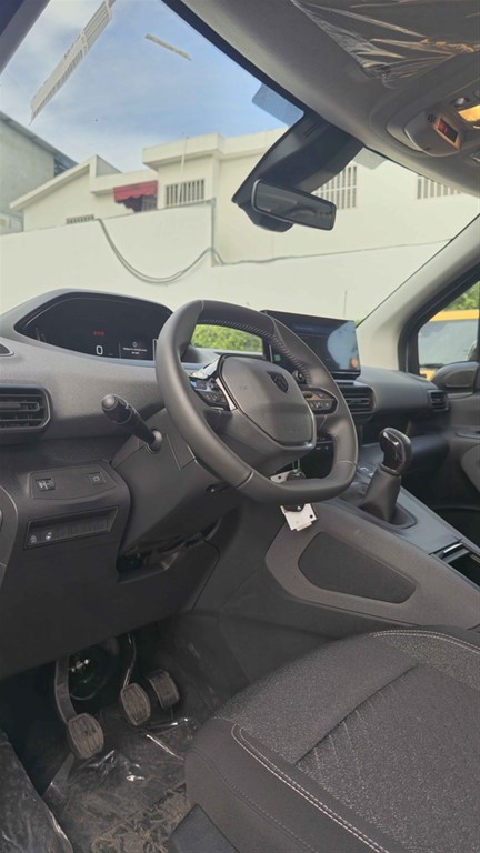 2026 Peugeot Rifter — foto 6 / 12