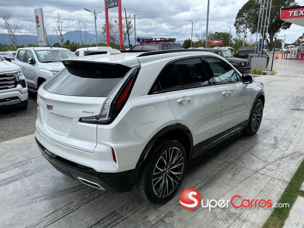 2025 Cadillac XT4 350 T — foto 3 / 10