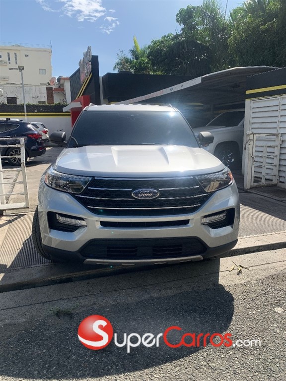 2020 Ford Explorer XLT 4WD — foto 10 / 12